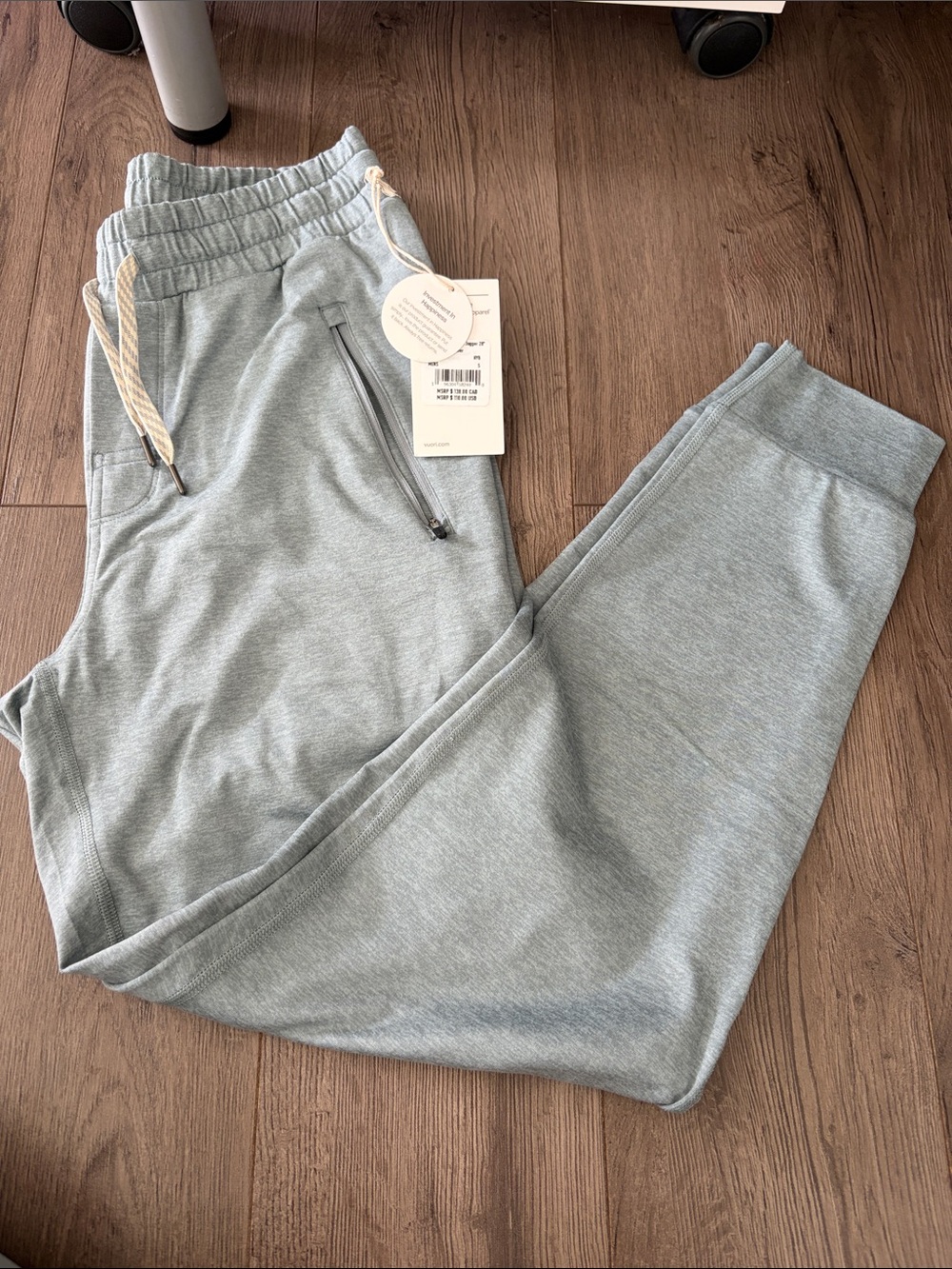 NWT Vuori Men’s Performance Joggers. In Misty Blue Heather. Men’s size small
